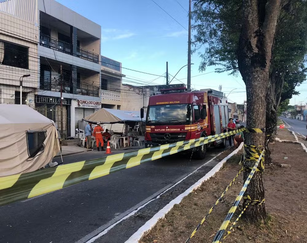 Residencial que desabou após explosão em Aracaju não tinha engenheiro responsável, diz presidente do Crea Residencial que desabou após explosão em Aracaju não tinha engenheiro responsável, diz presidente do Crea