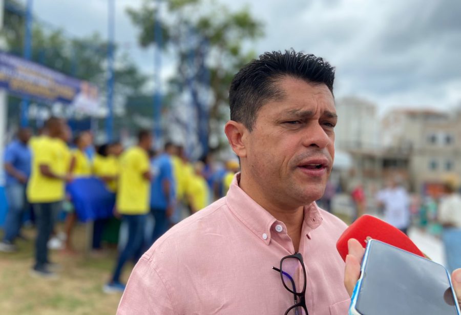 ‘Não passa pela cabeça do Republicanos’, diz Luiz Carlos sobre saída da base de Bruno ‘Não passa pela cabeça do Republicanos’, diz Luiz Carlos sobre saída da base de Bruno