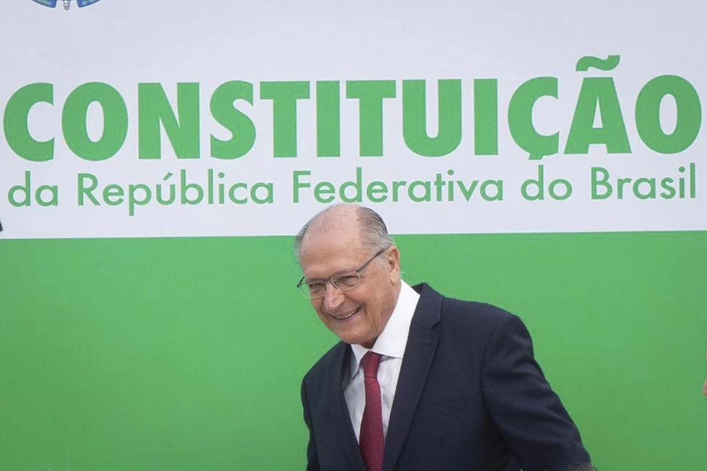 Alckmin cobra punição sem restrições pelo 8/1: “Civil ou militar”
