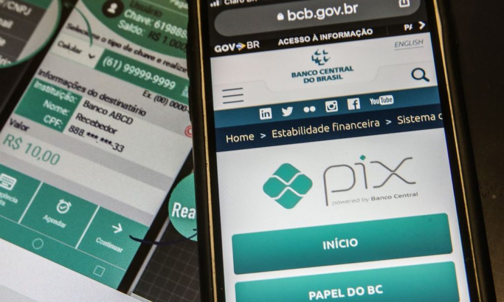 Fim de uma era: transferências bancárias por DOC e TEC encerram suas atividades nesta segunda-feira (15) Fim de uma era: transferências bancárias por DOC e TEC encerram suas atividades nesta segunda-feira (15)