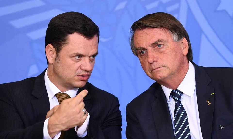 Anatel apura utilização de software descoberto pela PF na Abin que invade rede 4G Anatel apura utilização de software descoberto pela PF na Abin que invade rede 4G