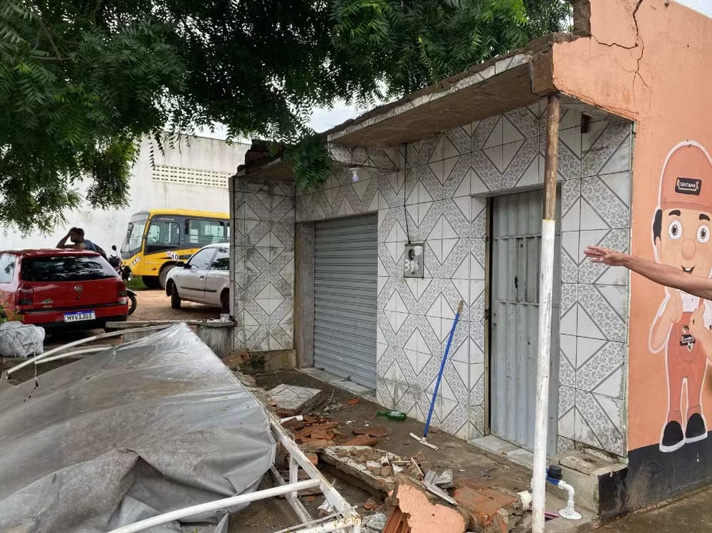Tragédia em Crato-CE: desabamento de laje resulta na morte de criança de quatro anos Tragédia em Crato-CE: desabamento de laje resulta na morte de criança de quatro anos