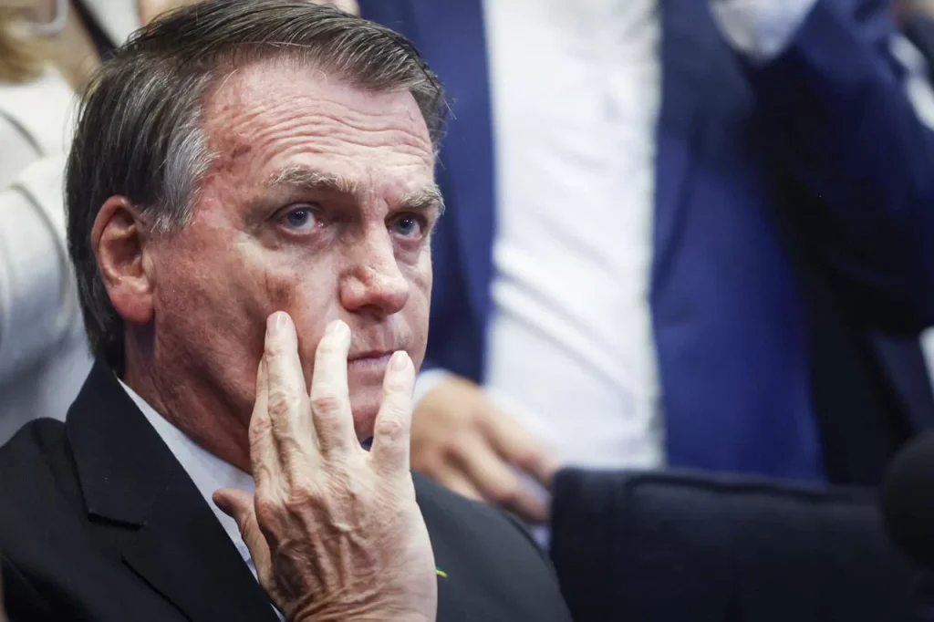 Bolsonaro diz a ministros que Brasil viraria ‘grande guerrilha’ se reagisse depois das eleições Bolsonaro diz a ministros que Brasil viraria ‘grande guerrilha’ se reagisse depois das eleições