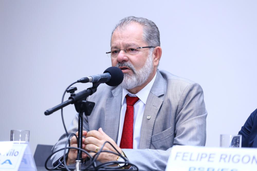 “Rui não foi legal comigo, mas posso assegurar que sempre foi honesto”, diz Marcelo Nilo “Rui não foi legal comigo, mas posso assegurar que sempre foi honesto”, diz Marcelo Nilo