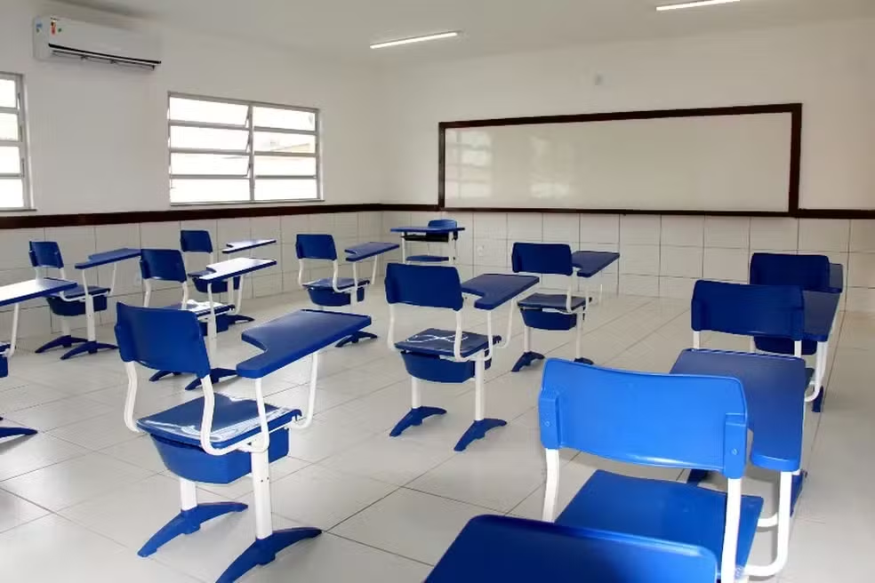 O Ministério da Educação faz um reajuste de 3,6% no piso salarial dos professores; valor será de R$ 4.580,57 O Ministério da Educação faz um reajuste de 3,6% no piso salarial dos professores; valor será de R$ 4.580,57