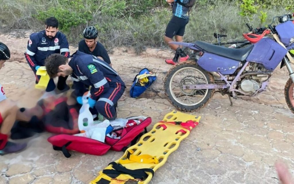 Homem fica ferido enquanto fazia trilha e é resgatado pelo Grupamento Tático Aéreo, em São Cristóvão Homem fica ferido enquanto fazia trilha e é resgatado pelo Grupamento Tático Aéreo, em São Cristóvão