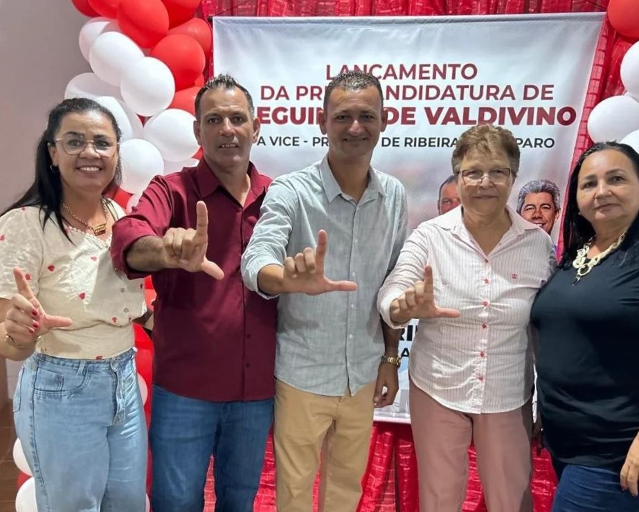 Deputada Fátima Nunes visita Ribeira do Amparo e participa do lançamento de pré-candidaturas Deputada Fátima Nunes visita Ribeira do Amparo e participa do lançamento de pré-candidaturas