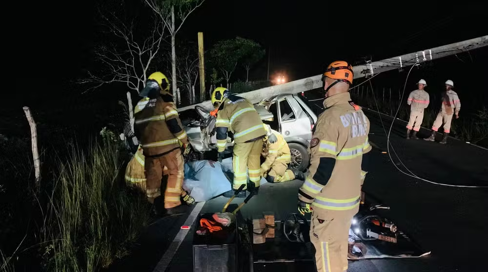 Três pessoas são mortas e três ficam feridos em acidentes acontecidos no último final de semana nas rodovias estaduais de Lagarto e Salgado Três pessoas são mortas e três ficam feridos em acidentes acontecidos no último final de semana nas rodovias estaduais de Lagarto e Salgado