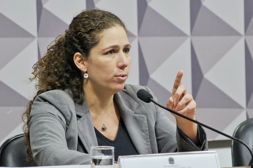 Ministra afirma que não há previsão de reajuste para servidores públicos em 2024 devido a impacto do aumento linear de 9% em 2023 Ministra afirma que não há previsão de reajuste para servidores públicos em 2024 devido a impacto do aumento linear de 9% em 2023
