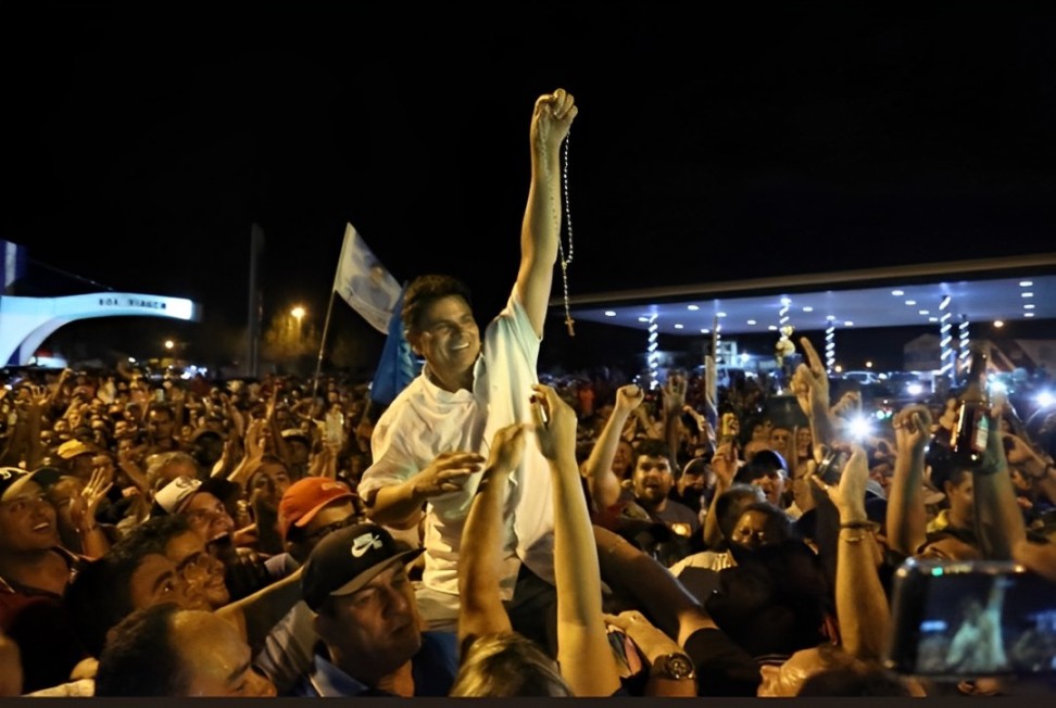 Valmir de Francisquinho lança pré-candidatura a prefeito de Itabaiana em evento marcado por apoio popular e lideranças políticas Valmir de Francisquinho lança pré-candidatura a prefeito de Itabaiana em evento marcado por apoio popular e lideranças políticas