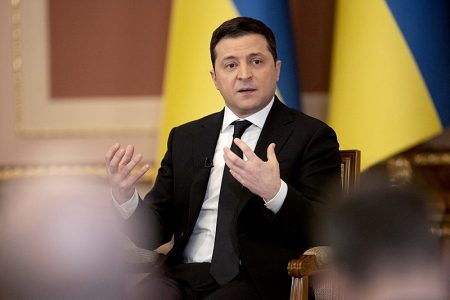 Zelenski questiona postura do Brasil sobre conflito com a Rússia e cobra apoio