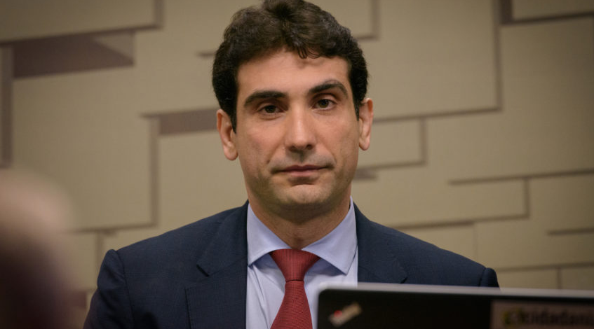 Secretário do Tesouro garante apoio federal controlado para recuperação do Rio Grande do Sul após enchentes Secretário do Tesouro garante apoio federal controlado para recuperação do Rio Grande do Sul após enchentes