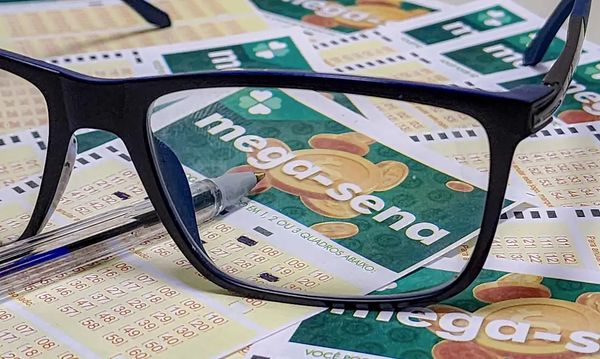 Mega-Sena sorteia nesta terça-feira prêmio estimado em R$ 2,5 milhões Mega-Sena sorteia nesta terça-feira prêmio estimado em R$ 2,5 milhões