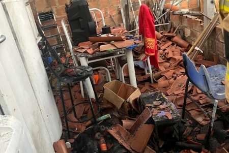 Explosão em fábrica ilegal de fogos em Estância deixa proprietário ferido e danifica imóveis vizinhos