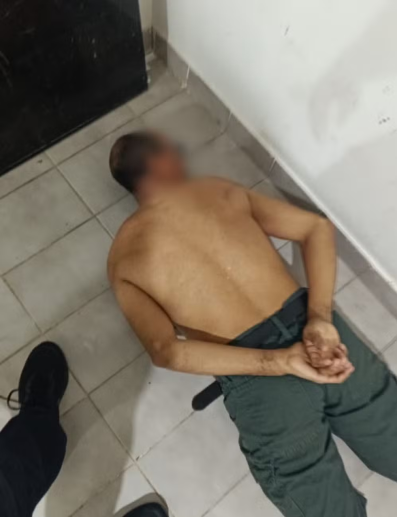 Homem é preso em flagrante por sequestro e cárcere privado da ex-companheira na Bahia Homem é preso em flagrante por sequestro e cárcere privado da ex-companheira na Bahia