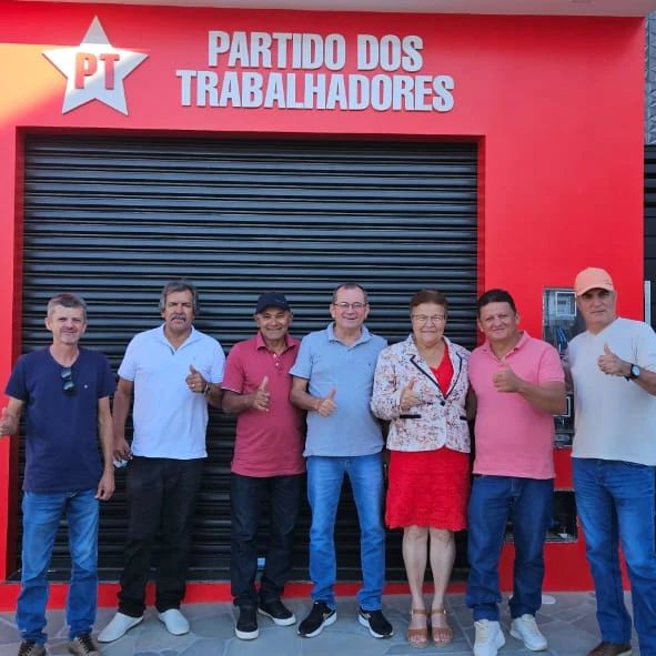 Deputada Fátima Nunes reafirma seu compromisso com Paripiranga, sua terra natal, no ‘Dia da Amizade’ em grande evento político Deputada Fátima Nunes reafirma seu compromisso com Paripiranga, sua terra natal, no ‘Dia da Amizade’ em grande evento político