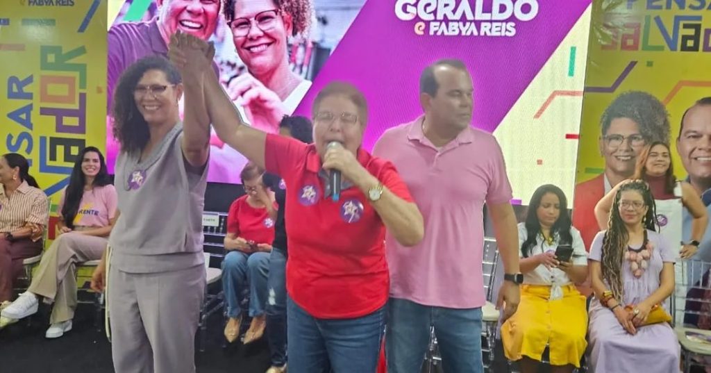 Deputada Fátima Nunes marca presença no evento “Manhã de Pensar Salvador”