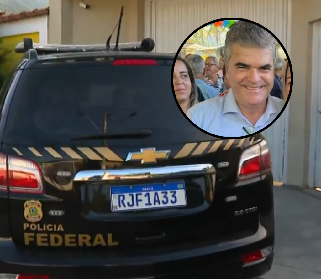 Secretário de transportes e ex-prefeito de Duque de Caxias é alvo da PF em operação sobre fraude na carteira de vacinação de Bolsonaro Secretário de transportes e ex-prefeito de Duque de Caxias é alvo da PF em operação sobre fraude na carteira de vacinação de Bolsonaro
