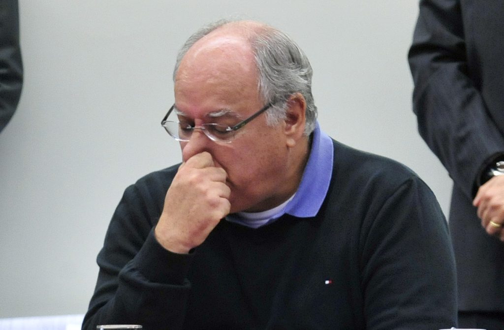 Ex-diretor da Petrobras Renato Duque volta à prisão por ordem da Justiça Federal para cumprir 98 anos de pena