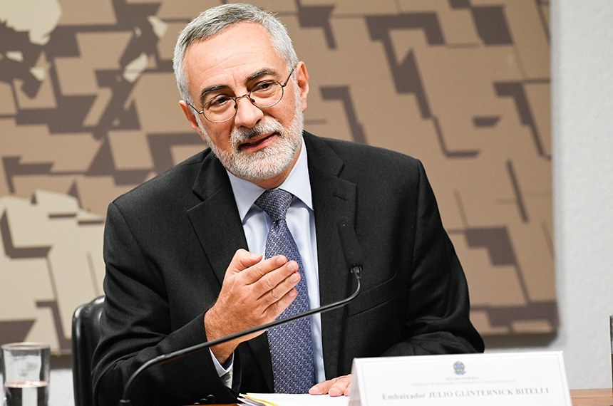 Julio Bitelli é chamado a Brasília para debater relações Brasil-Argentina Julio Bitelli é chamado a Brasília para debater relações Brasil-Argentina