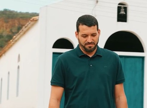 Ramon Nunes, candidato a prefeito de Banzaê, sofre atentado a tiros em estrada rural Ramon Nunes, candidato a prefeito de Banzaê, sofre atentado a tiros em estrada rural