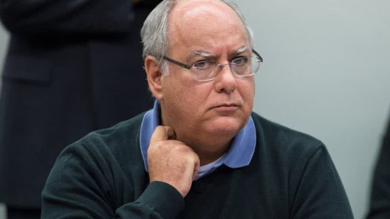 Ex-diretor da Petrobras, Renato Duque, é preso em Volta Redonda após estar foragido Ex-diretor da Petrobras, Renato Duque, é preso em Volta Redonda após estar foragido