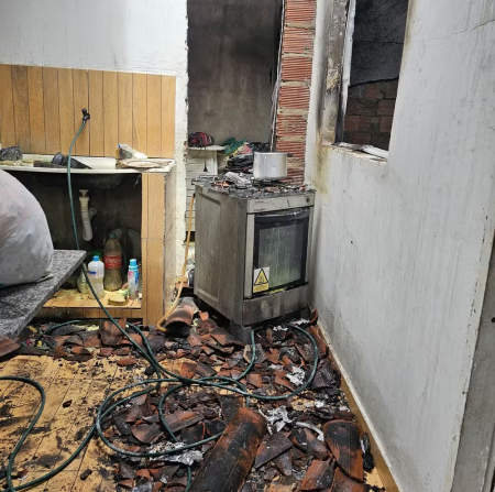 Panela de pressão estoura e causa incêndio em residência em São Miguel do Aleixo