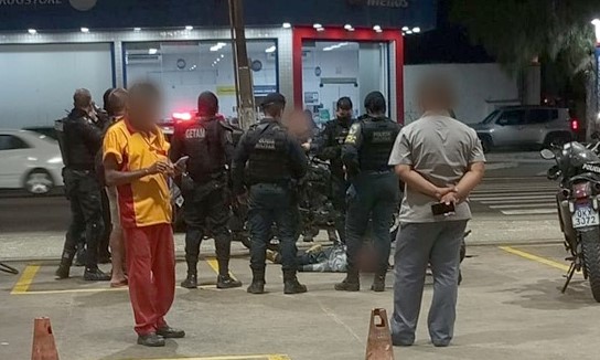 Vídeo mostra o momento em que jovem é morto pela PM em Aracaju Vídeo mostra o momento em que jovem é morto pela PM em Aracaju