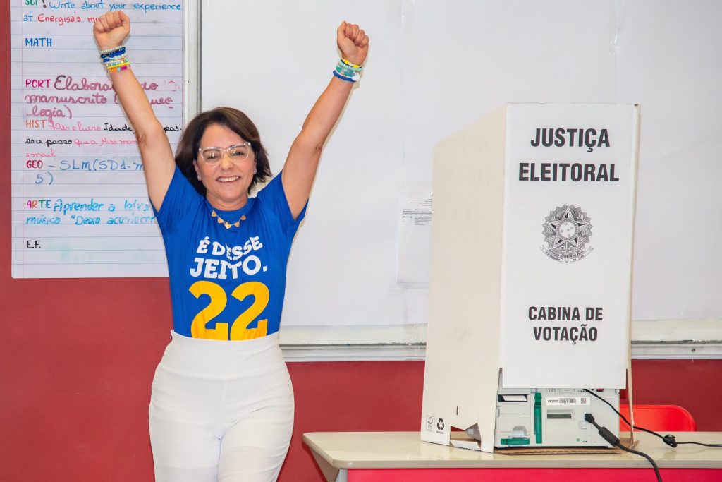 EMILIA CORREIA É ELEITA A 1ª MULHER PREFEITA EM ARACAJU. EMILIA CORREIA É ELEITA A 1ª MULHER PREFEITA EM ARACAJU.