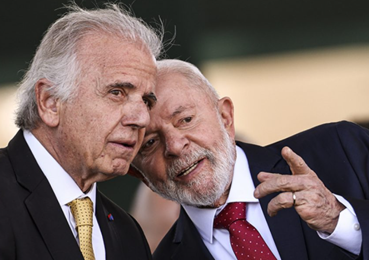 Compra de blindados de Israel gera impasse e pressões sobre Múcio dentro do governo Compra de blindados de Israel gera impasse e pressões sobre Múcio dentro do governo