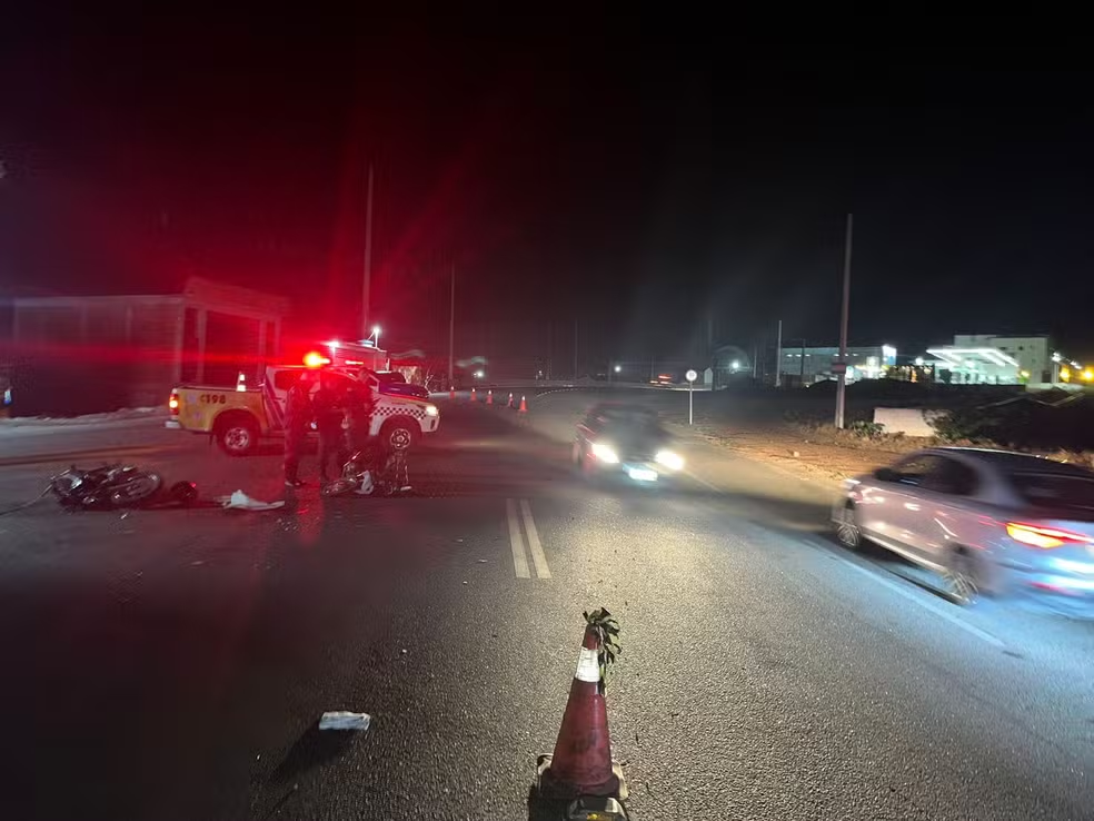 Colisão entre motocicletas deixa dois feridos na SE-230 em Canindé de São Francisco Colisão entre motocicletas deixa dois feridos na SE-230 em Canindé de São Francisco