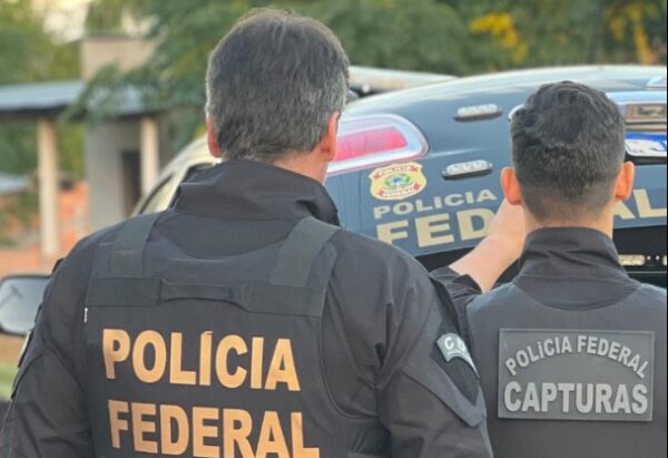 SERGIPE: Polícia Federal prende duas pessoas na Treze de Julho por suspeita de golpes em caixas eletrônicos SERGIPE: Polícia Federal prende duas pessoas na Treze de Julho por suspeita de golpes em caixas eletrônicos