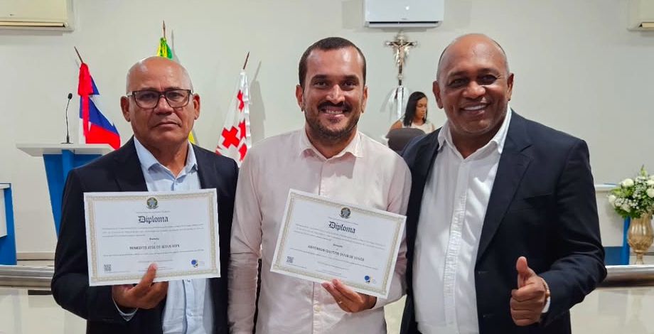 Vereador Anderson do Enfermeiro pode ser o novo presidente da Câmara de Vereadores de Sítio do Quinto (2025-2026) Vereador Anderson do Enfermeiro pode ser o novo presidente da Câmara de Vereadores de Sítio do Quinto (2025-2026)