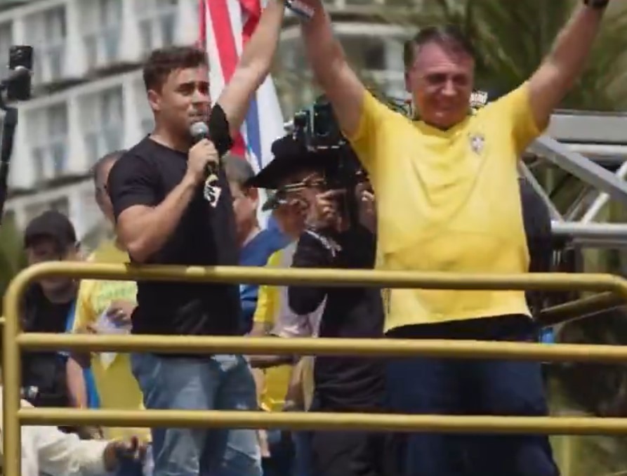 Em ato no Rio, Bolsonaro diz que não vai sair do Brasil e que será um problema preso ou morto Em ato no Rio, Bolsonaro diz que não vai sair do Brasil e que será um problema preso ou morto
