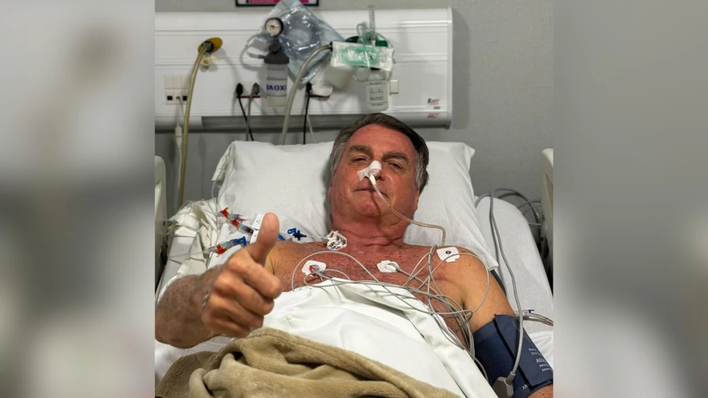 Bolsonaro tem exames sem sinal de complicações e permanece na UTI, diz boletim médico Bolsonaro tem exames sem sinal de complicações e permanece na UTI, diz boletim médico