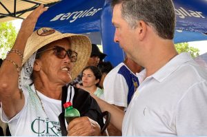 Carlinhos Sobral Marca Presença na 12ª Romaria da Santa Cruz: Fé, Tradição e Compromisso com o Povo