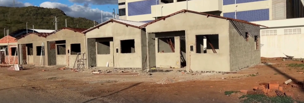 791 pessoas já estão inscritas para casas populares que serão construídas ao lado do CETEP em Jeremoabo 791 pessoas já estão inscritas para casas populares que serão construídas ao lado do CETEP em Jeremoabo