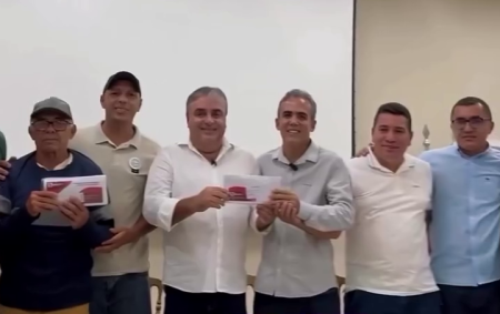 Bolsa EJAI é lançado em Jeremoabo com foco na permanência de estudantes na escola Bolsa EJAI é lançado em Jeremoabo com foco na permanência de estudantes na escola