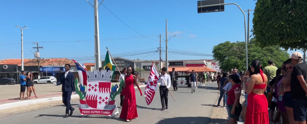 Desfile de 7 de Setembro destaca educação e acolhimento em Jeremoabo Desfile de 7 de Setembro destaca educação e acolhimento em Jeremoabo