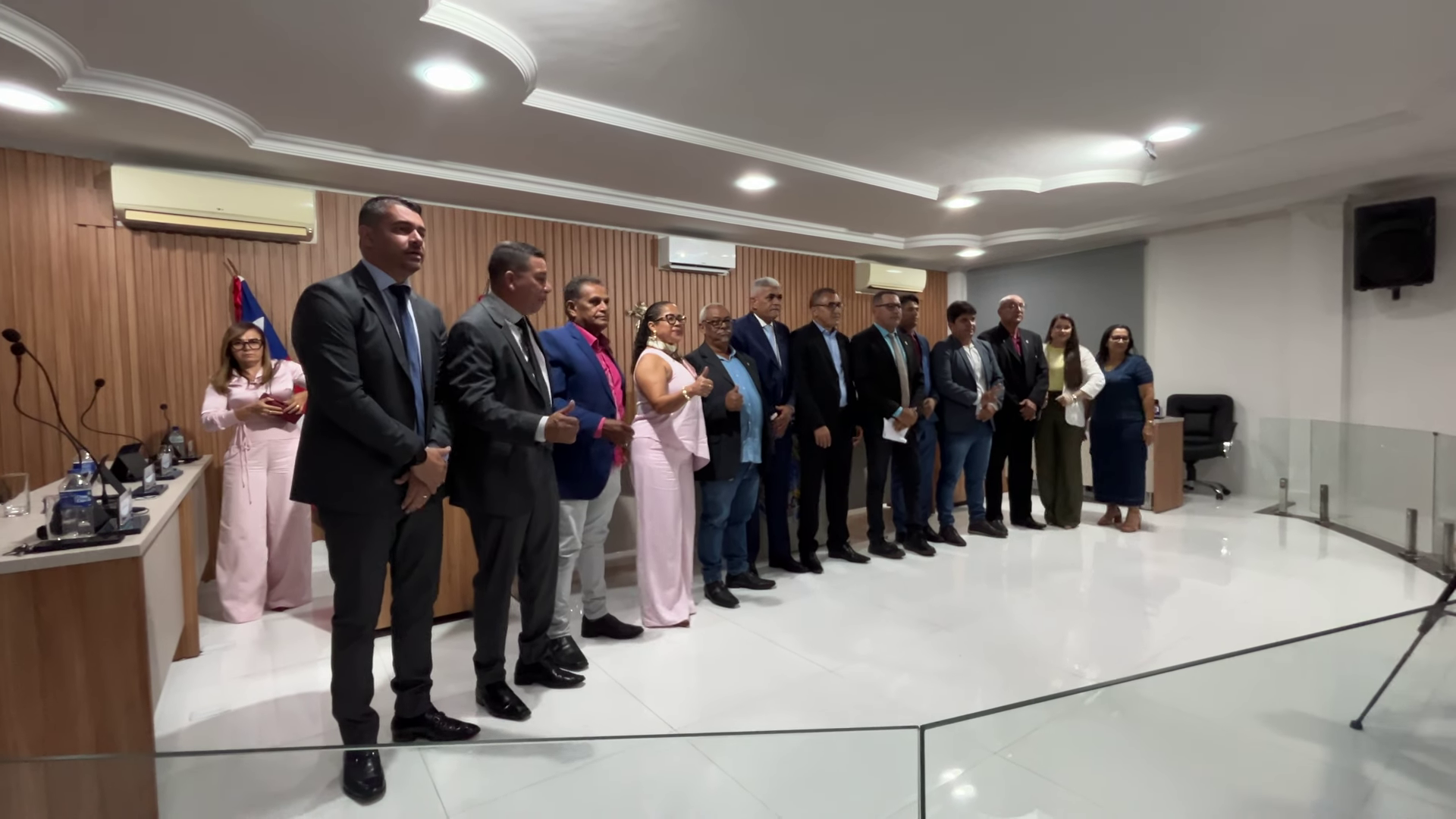 Neguinho de Lié é reeleito presidente da Câmara de Jeremoabo com apoio unânime dos vereadores Neguinho de Lié é reeleito presidente da Câmara de Jeremoabo com apoio unânime dos vereadores